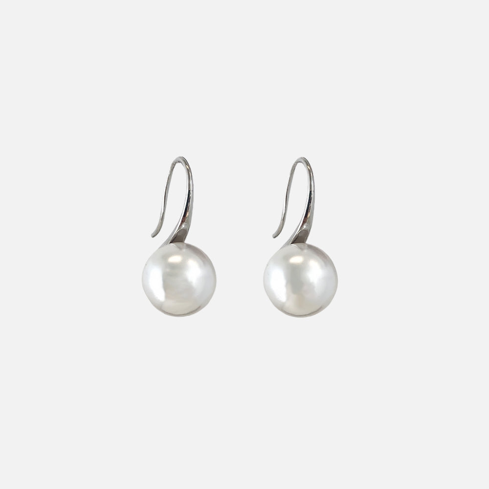 Paris Pearl Earring