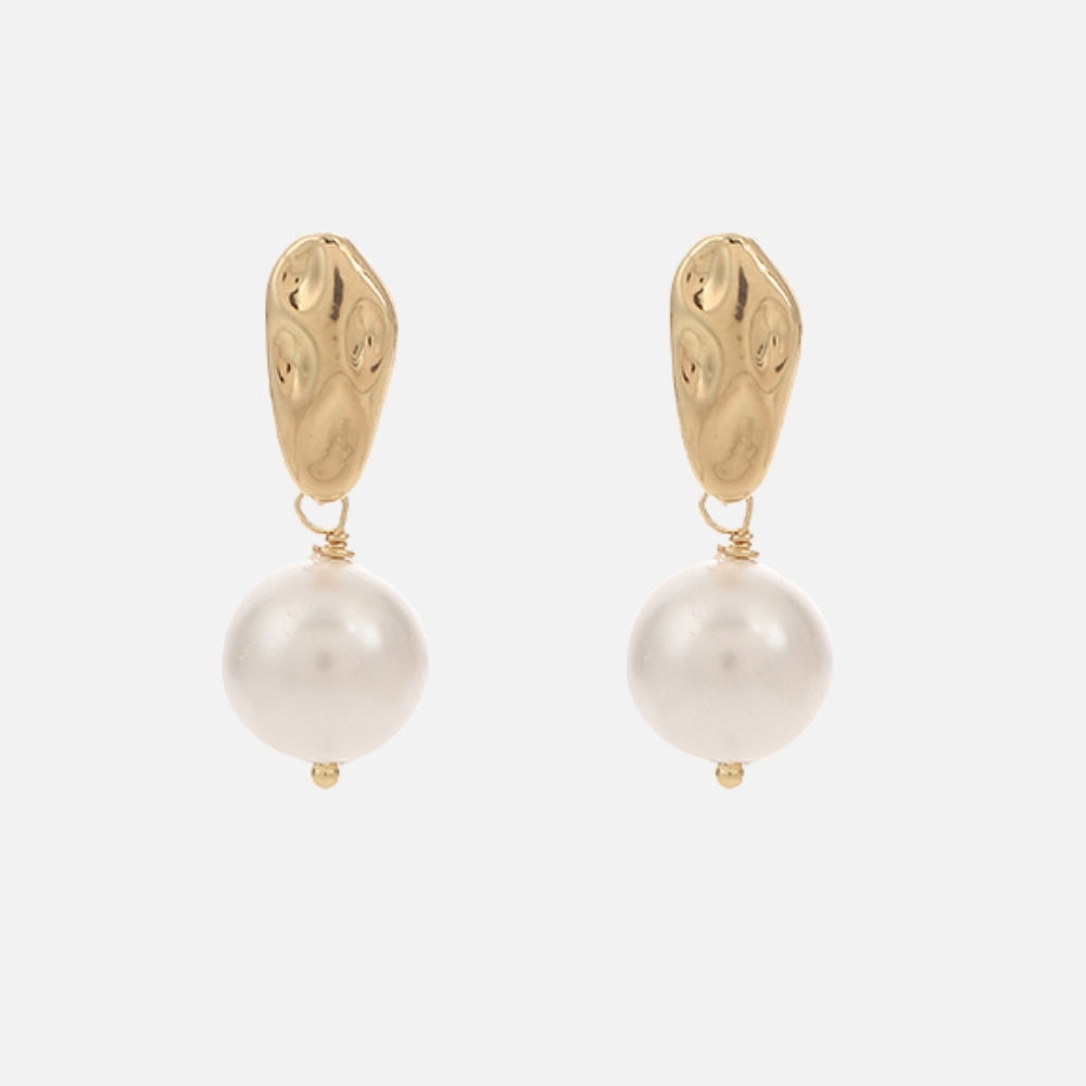 Nayla pearl earrings