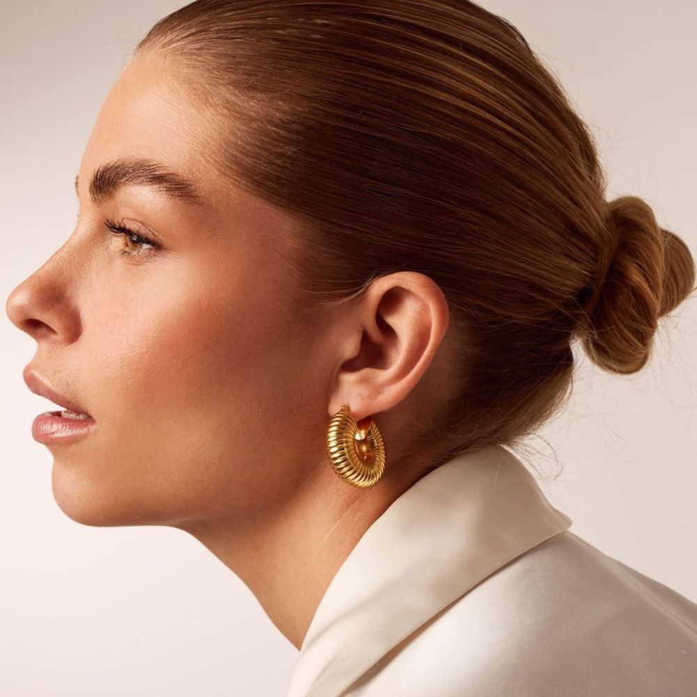 Lola Gold