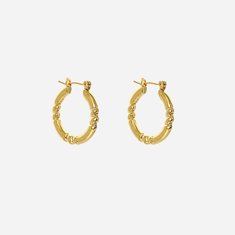 Lia Hoops