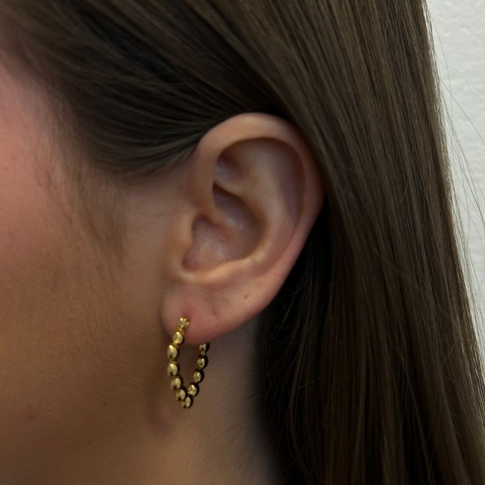 Lio Hoops